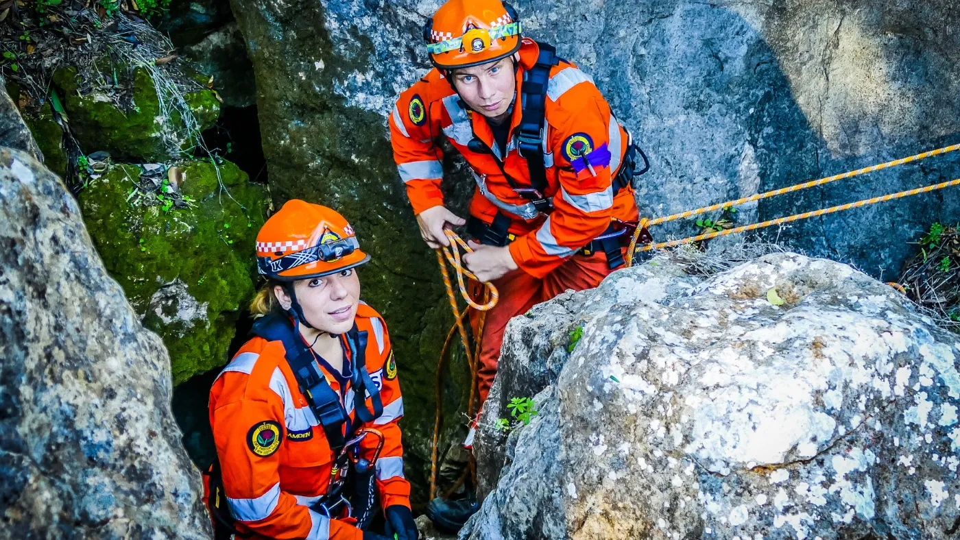 Vertical rescue operator